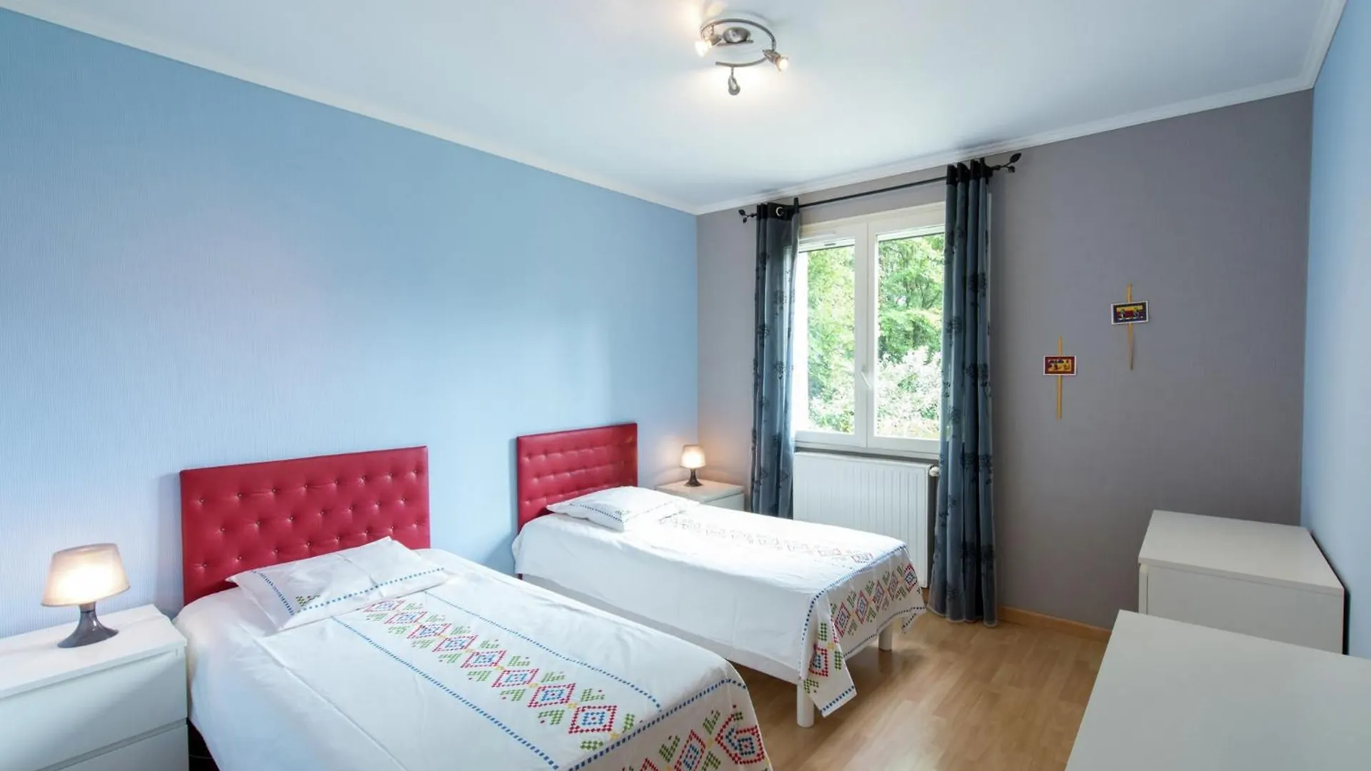 Holiday home Modern Vacation Home With Private Garden, Cleaning Included Bathernay