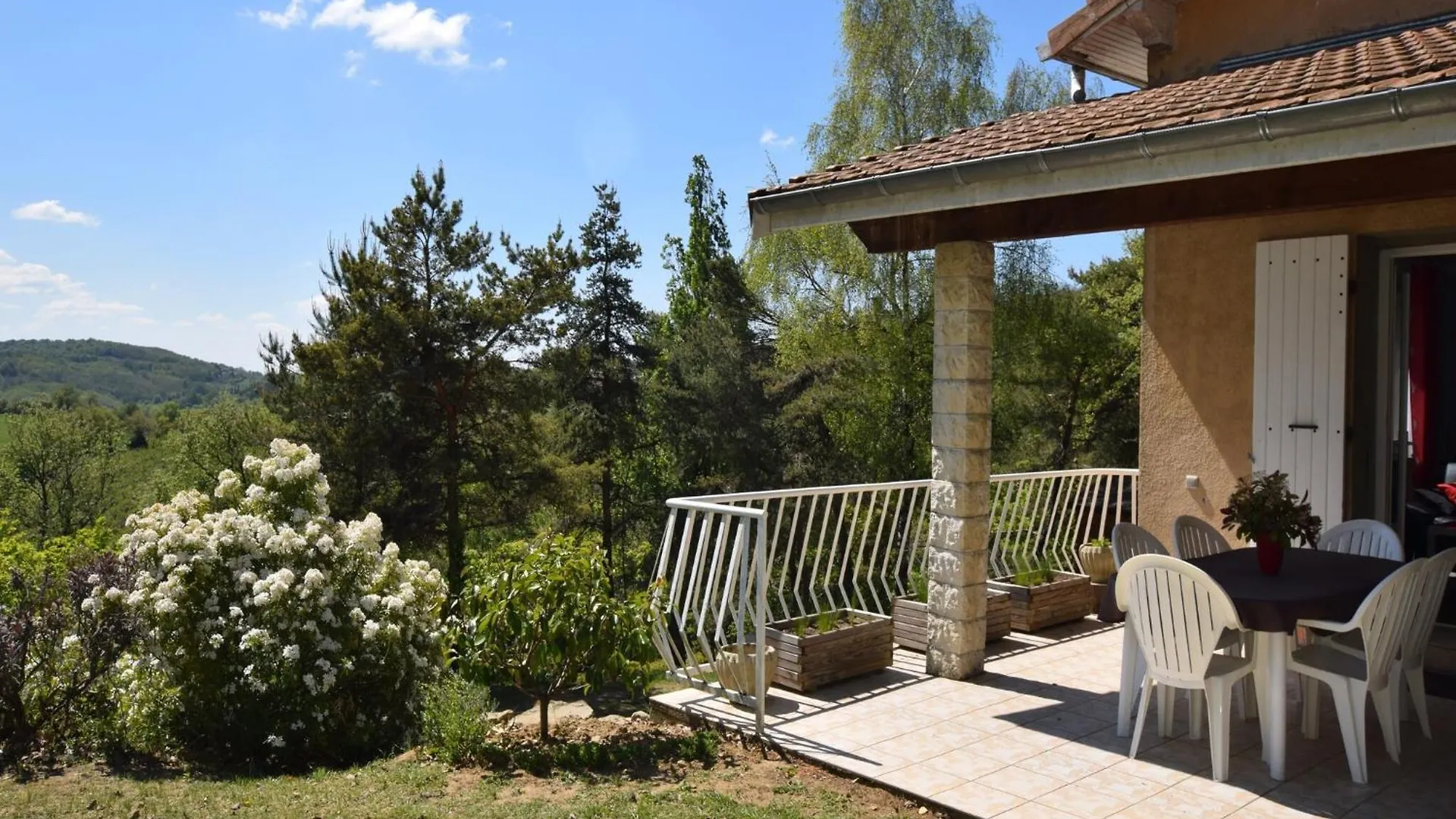 Modern Vacation Home With Private Garden, Cleaning Included Bathernay 0*,  France