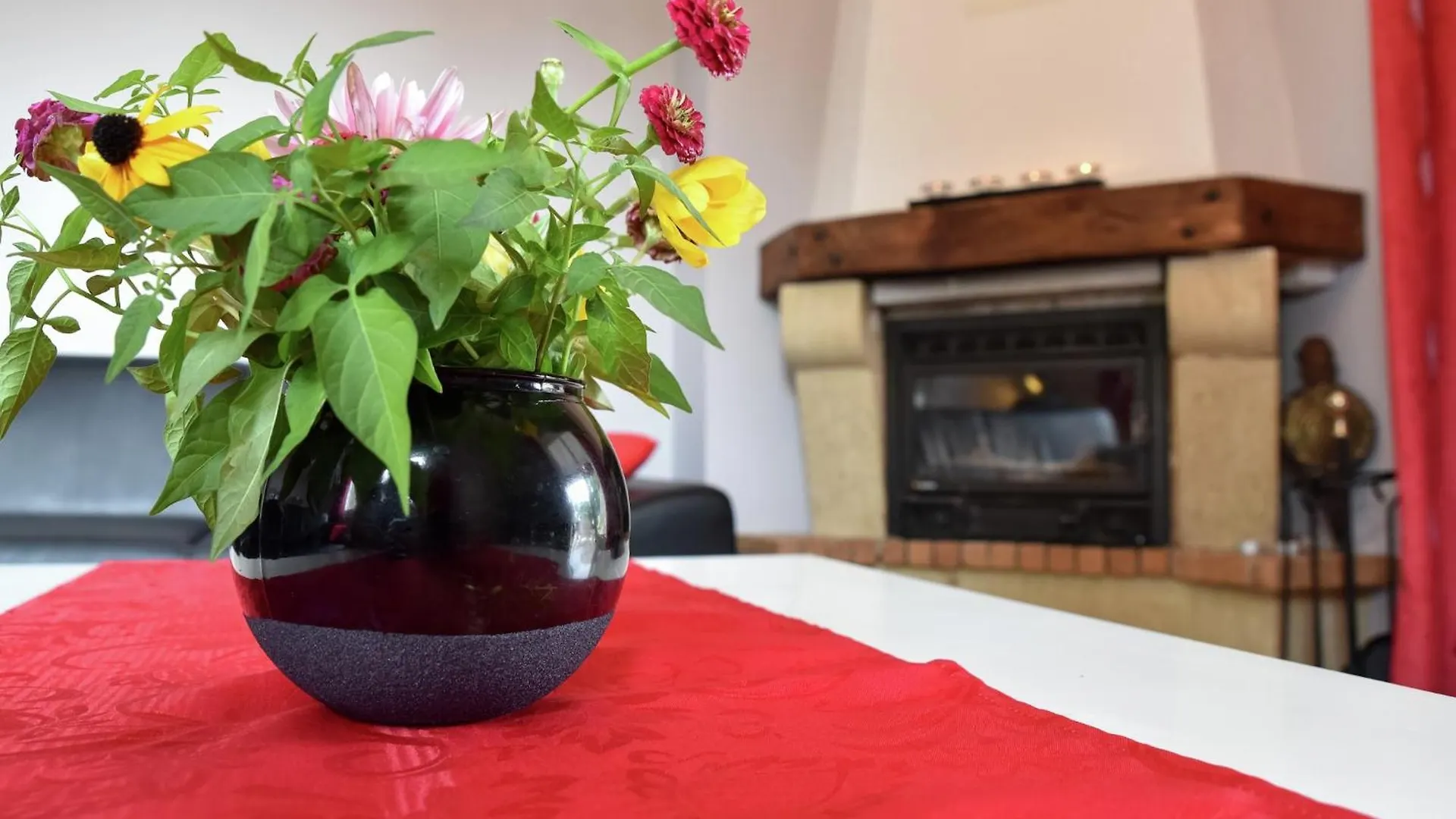Holiday home Modern Vacation Home With Private Garden, Cleaning Included Bathernay France