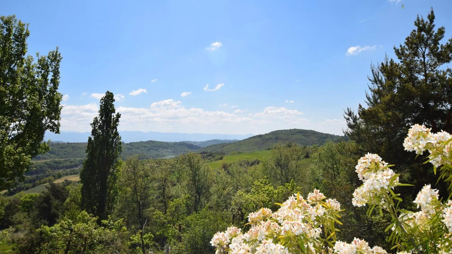 Holiday home Modern Vacation Home With Private Garden, Cleaning Included Bathernay